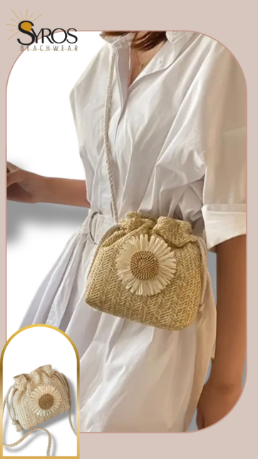 Cartera pequeña tejida saquito beige con flor blanca