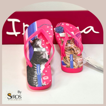 Sandalias Ipanema fucsia estampado gatico