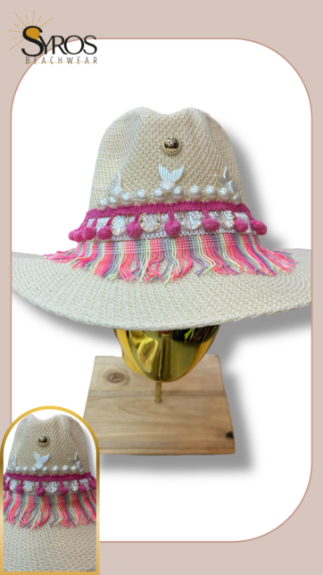 Sombrero decorado con detalles rosados