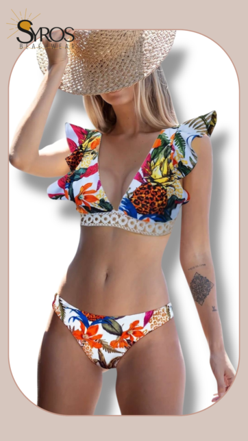 Bikini floreado fondo blanco faralado y encaje en top